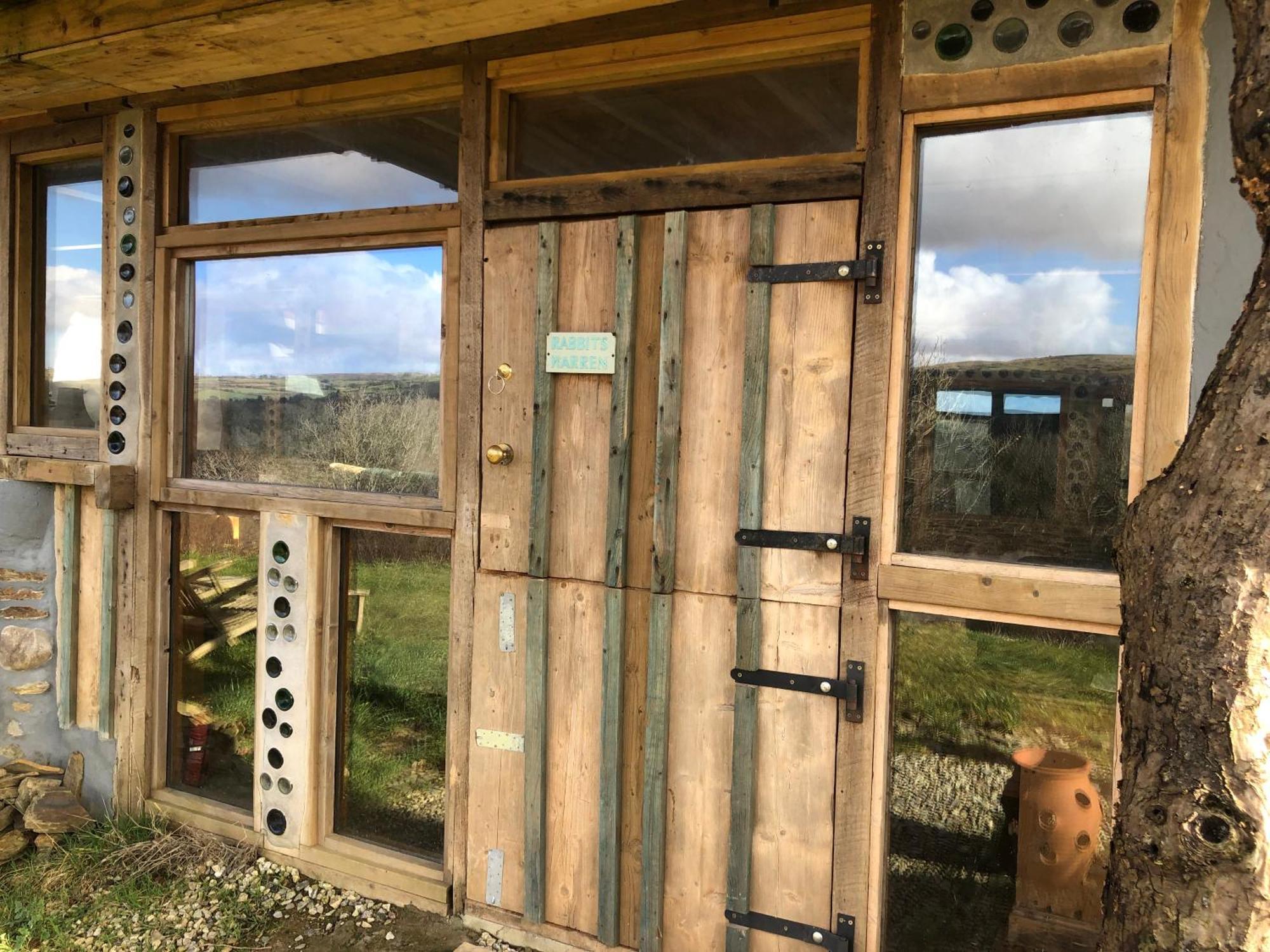 Rabbits 1Or 2 Bedroom Hobbit Style Hillset Earthen Dartmoor Eco Home South Brent エクステリア 写真